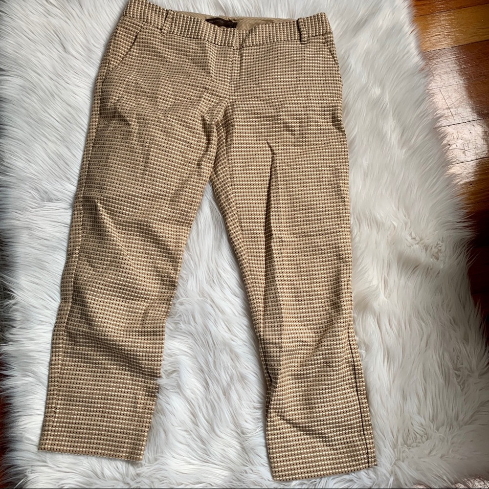 Patterned Capri pants